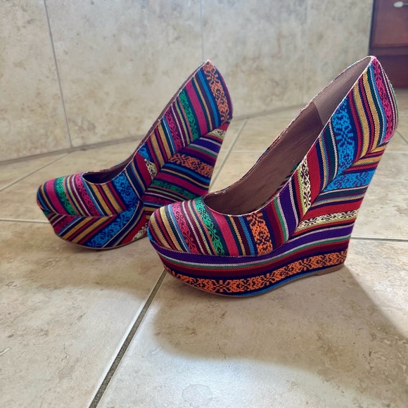 3/$15 Steve Madden Pammy wedge 6.5 - Picture 1 of 8